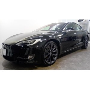 TESLA MODEL S　ボディ&ホイールコーティング、ガラス面撥水コーティング