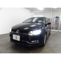 VW ポロ　ヘッドライトバルブ交換