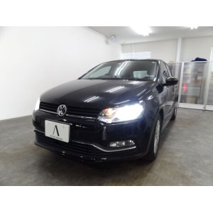 VW ポロ　ヘッドライトバルブ交換